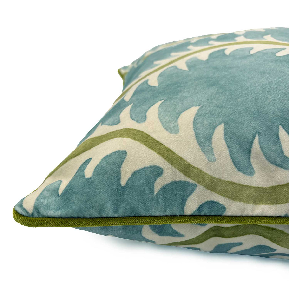 Cushion Helter Skelter Velvet River Bed