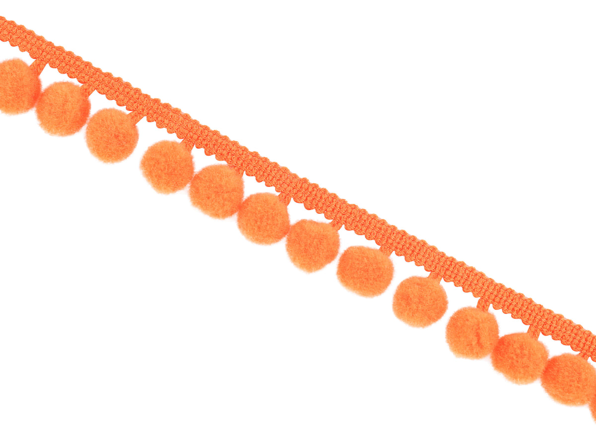 VN T132/03 MINI POM BRAID PUMPKIN